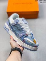 louis Vuitton 路易威登 广东原产，采用皮革鞋面材质，，内里全小羊皮打造及去味海玻璃脚垫，外置耐磨橡胶大底全新Lv路易威登Louis Vuitton