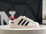 公司级带半码 阿迪达斯 三叶草Adidas Originals Superstar 经典贝壳头系列低帮百搭休闲运动板鞋Supreme限定 货号： Bz2528