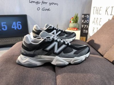 公司级Joe Freshgoods X New Balance Nb9060 联名款 复古休闲运动慢跑鞋 鞋款灵感源自设计师本人对夏日的怀日回忆。鞋面大身由空间