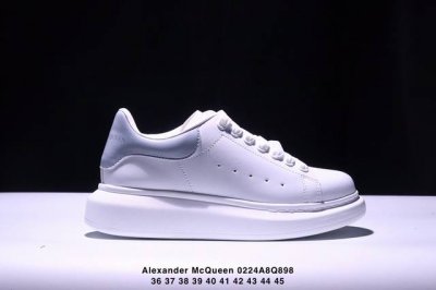 真标意大利高奢品牌Alexander Mcqueen亚历山大 麦昆 Sole Leather Sneakers低帮时装厚底休闲运动小白鞋 货号:553770 W