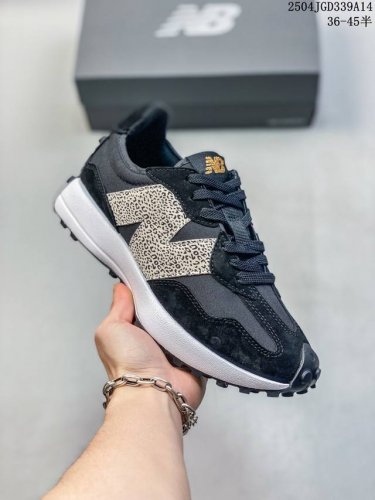 新百伦 Nb327 New Balance 327 复古先锋 Ms327系列复古休闲运动慢跑鞋，上世纪 70 年代的意大利街头风格 尺码:36 37 37.5