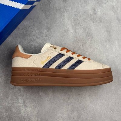 本地 核心私 adidas Originals Gazelle Bold W 羚羊松糕系列复古百搭厚底增高低帮休闲运动板鞋 新的一年就要换新的打扮啦 除了设定变