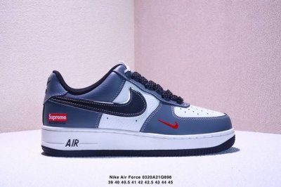 160 真标耐克Nike Air Force 1“07空军一号低帮百搭休闲运动板鞋。柔软、弹性十足的缓震性能和出色的中底设计，横跨复古与现代的外型结合，造就出风