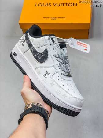 公司级耐克nike Air Force 7 空军一号低帮百搭休闲运动板鞋。柔软、弹性十足的缓震性能和出色的中底设计，横跨复古与现代的外型结合，造就出风靡全球三十 - 点击图像关闭