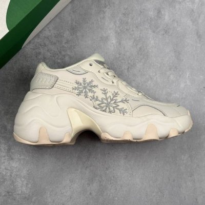 本地 核心私 彪马Puma Pulsar Wedge Tonal Wn's 刘雯泫雅同款 刺绣雪花 厚底增高女鞋 复古百搭运动老爹鞋休闲鞋 货号：385365