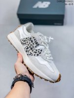 新百伦nb327 New Balance 327 复古先锋 Ms327系列复古休闲运动慢跑鞋，上世纪 70 年代的意大利街头风格 Size:36 37 37.5