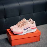 核心私 Nike Zoom Winflo 11运动休闲轻便缓震气垫跑步鞋公路跑步鞋 飞线贾卡轻质透气休闲运动鞋。 货号：Fj9510 800 尺码：36 37