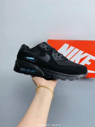 公司级耐克Nike Air Max 90 经典复古小气垫缓震跑鞋 鞋面由皮和革织物打造，犀利的条线打造出酷劲十的足视觉效果 网布鞋增面强透气性，穿着为极舒适 经