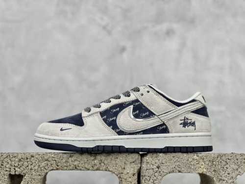 Nk Sb Dunk Low 斯图西联名-米蓝猪八英文 周年高端定制 低帮休闲板鞋 Xx2025-528 #定制鞋盒 大厂纯原品质出货 超高清洁度 皮料切割干净