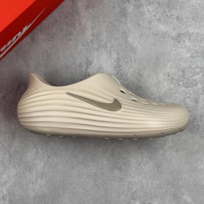 本地 核心私 Nike Reactx Rejuven8 耐克夏日穿搭凉鞋 洞洞鞋 #采用质感柔软且出众回弹的 Reactx泡绵，缔造非凡舒适的日常穿着体验，助你