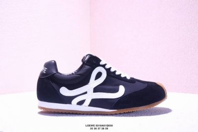230 公司级Loewe罗意威 Ballet Runner 2.0小牛皮 圆头系带 低帮 生活休闲鞋 罗意威全新版大头运动鞋Ballet Runner2.0，以
