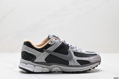 真标耐克Nike Zoom Vomero 5 马拉松复古跑五代休闲运动慢跑鞋 货号:Hv5982-001 码数:36-45 Id:Jzd534-Ee D