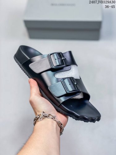 勃肯鞋birkenstock 新品 茶灰色 官方销量第一 真皮软木拖 出口韩国的订单！ 有没有姐妹跟我一样，喜欢鞋拖，懒得弯腰系鞋带 所以birkenstock