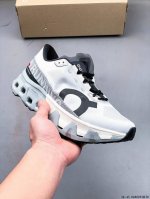 On昂跑 Cloudmonster怪兽鞋透气运动鞋减震跑鞋 0408293H30