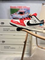 耐克Nike Dunk Low 板鞋Sb系列经典百搭休闲运动板鞋加厚鞋舌的填充，使舒适性大大提升，同时也更方便穿脱中底部分则加入了脚感柔软舒适Zoomair气垫