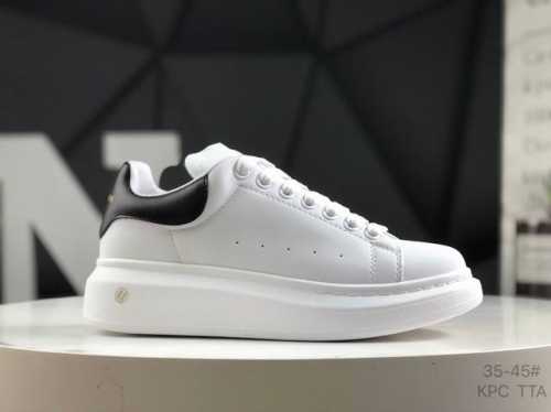 意大利高奢品牌-亚历山大 麦昆 Alexander Mcqueen Oversized Sneakers 低帮时装厚底休闲运动小白板鞋 货号 553770 码数