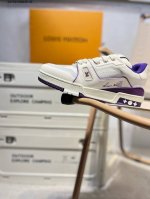 路易威登 Louis Vuitton Lv路易威登板鞋 新款 Lv Trainer最新配色运动鞋 L家 篮球鞋风格运动鞋 该鞋由艺术总监 Virgil Ablo