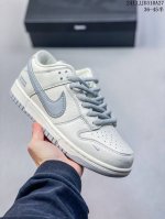 Nk Dunk Low Cny龙年限定 新中式定制三太子敖丙 Sb低帮休闲板鞋 设计灵感来自于中国经典神话人物东海三太子敖丙swoosh使用钢印工艺 呈现蛟龙出