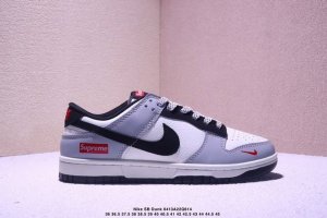 海外爆款限量发售！高端定制Nike Sb Dunk Low Supreme联名--- 奶白灰黑钩 高端定制 低帮休闲板鞋 定制鞋盒 大厂纯原品质出货 超高清洁度