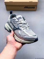 200 美津浓Mizuno Speed春季新款复古老爹鞋透气缓震跑鞋 0303313H28