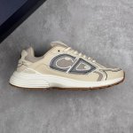 福利特价本地 核心私 性价比版本 dior 迪奥 Stone Island 联名款B30系列休闲 运动鞋 老爹鞋 这次精彩的合作堪称一场别开生面的对话 展现了非