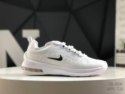 真标带半码耐克 Nike Air Max Axis 二十周年限定鞋面细节更加简约 但线条能清晰的看出 Air Max 98 的元素 搭载后掌 Air Max 气