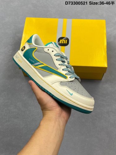 air Jordan 1 Low Og 高端定制 小米Su7米灰绿黄倒钩 大厂纯原工艺 原楦原纸板 原厂头层皮料 铸造最完美鞋型 一眼区别任何市售土肥圆版本 中