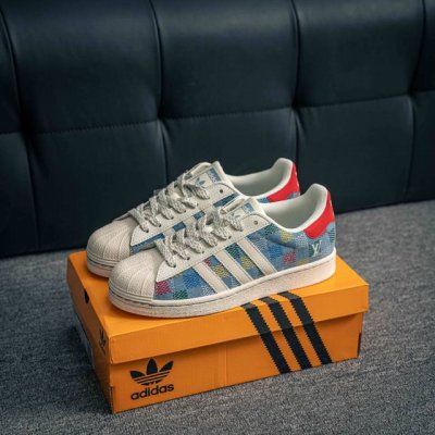 核心私 阿迪达斯Adidas三叶草 Originals Superstar贝壳头系列低帮经典百搭休闲运动板鞋 货号 Hs3079 尺码 36 36.5 37.5