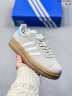 Adidas 阿迪达斯 采用反绒面革组合纤维革鞋面材质，外置加厚橡胶大底三层松糕 女生绝对爱！阿迪达斯adidas Originals Gazelle Bold