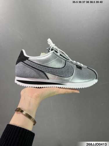 Nike Classic Cortez 耐克经典轻便舒适阿甘鞋休闲跑步鞋运动鞋 纯粹而执着的精神 使得Cortez种在了一代人的心里 无论是否喜欢它复古的鞋型