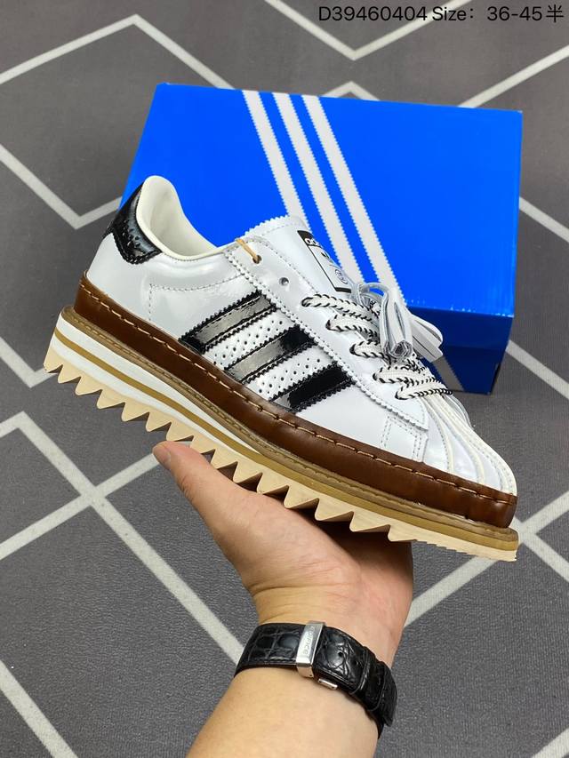 310 Clot X Adidas Originals Superstar 陈冠希全新设计 公司级版本 鞋身整体以Adidas经典的"Superstar"为蓝本