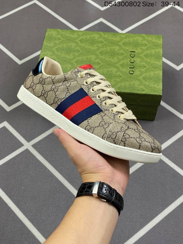 210 Gucci 古奇 小白鞋 古驰奢侈品男女运动板鞋 休闲鞋子 Gucci Tennis 1977老花鞋，经典耐穿 复古感满满的Gucci老花鞋老花满印板鞋