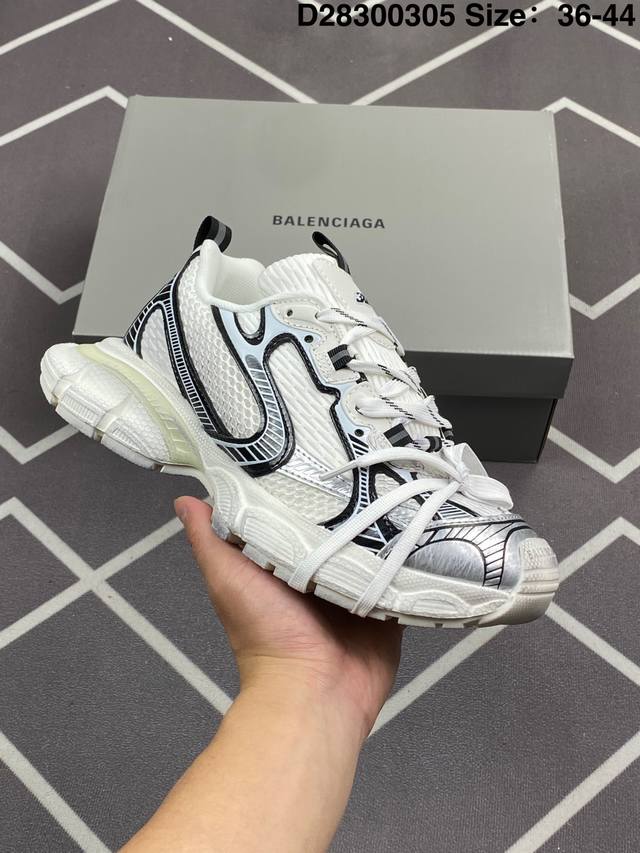 210 公司级Balenciaga/巴黎世家 采用环保再生超纤革与网眼织物鞋面材质(原鞋一致重度做旧效果)，全原装Eva环保去臭环型鞋垫，全新开发5层私模,搭载