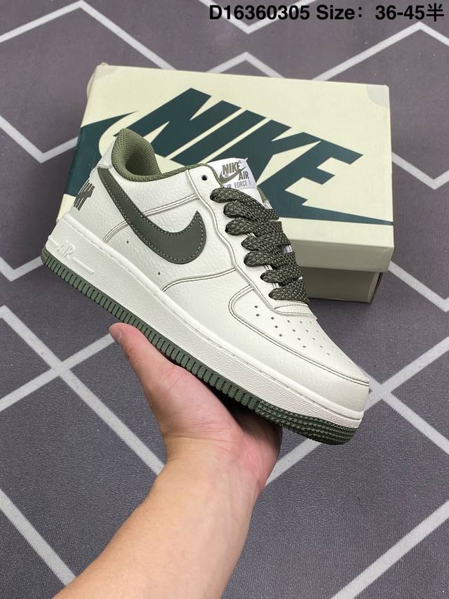250 洛杉矶潮牌店限量发售 公司级 Undefeated X Nike Air Force 1 Low空军一号低帮休闲板鞋 定制皮料 原装定制鞋盒 炫彩反光