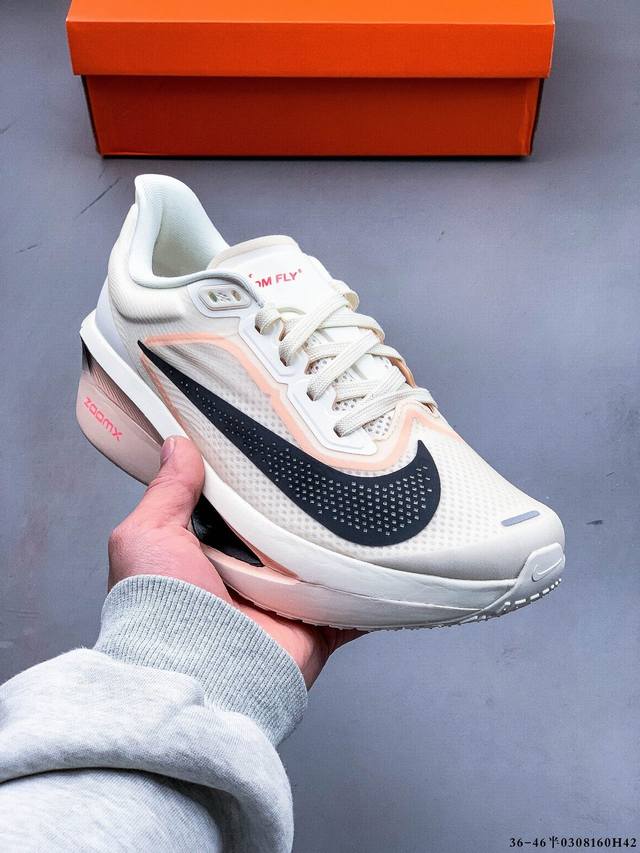 290 #Nk Zoom Fly 6 竞速飞行6代系列低帮轻质缓震透气休闲运动跑步鞋Fn8454-001 Nk旗下主打竞速训练的Zoom Fly 6突然官宣，让