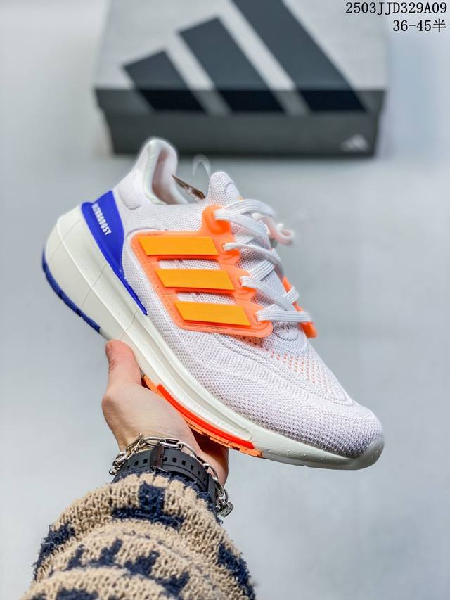 140 Adidas/阿迪达斯 男女鞋真标真爆材质，升级原楦原纸版开发版型，全新Primeknit纹路编织高频处理鞋面，采用更加厚实Boost中底2021Ss全