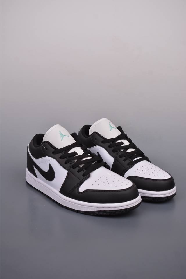 260 Air Jordan 1 Low 黑白熊猫 Aj1乔1低帮休闲板鞋 同步官方配色 市场唯一独家头层皮打造 原鞋原档案开发 原厂皮料 原档冲孔鞋头 正确