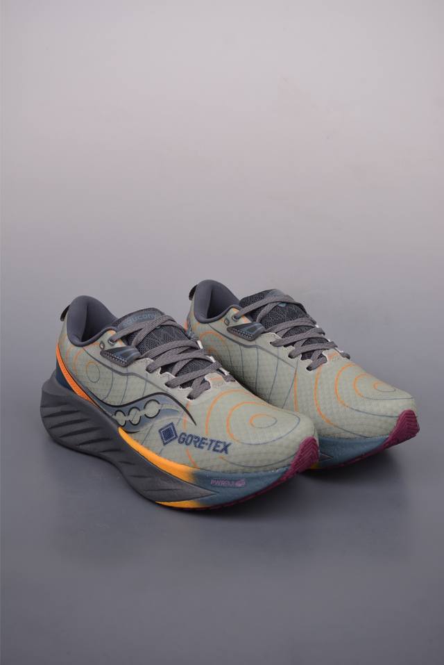 290 Saucony Triumph 22 索康尼胜利22代 旗舰级缓震型跑鞋 原单Zp流出 自行把握 性能相比前几代再升级 鞋面采用全新升级的工学网设计