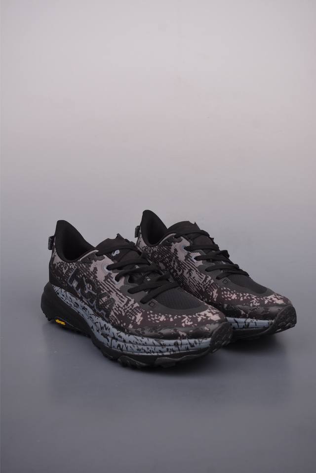 250 Hoka One One M Speedgoat 6 低帮专业越野跑步鞋 实拍首发 相较于前几代Mafate包裹感更好 跟Speedgoat(快速羚羊