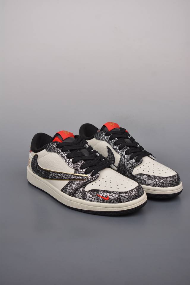 360 Fragment X Travis Scott X蛇年限定 Air Jordan 1 Low 三方联名倒钩 性价比原盒出货 全新的三方联名低帮倒钩鞋面