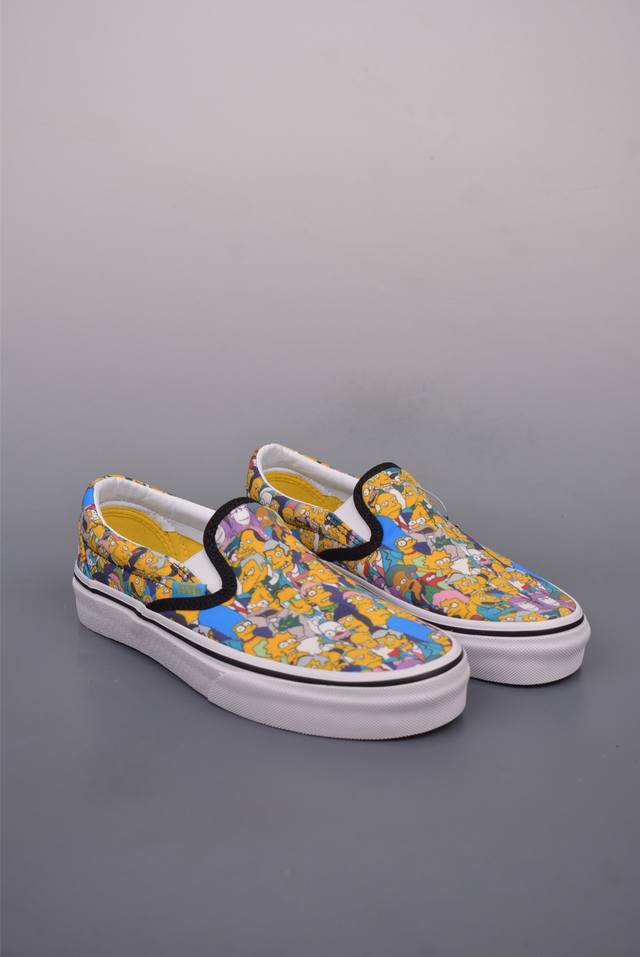 170 The Simpsons X Vans Slip-On Pro 辛普森满印 懒人套一脚蹬 这个开春就让《辛普森一家》陪你度过 卡通涂鸦 动画片 Vans