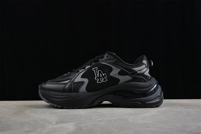 270 Ny Mlb Bigball Chunky Curve 纽约洋基队 厚底休闲跑鞋 3Arnspl4N07Bks 尺码：35 36 36.5 37.5 3