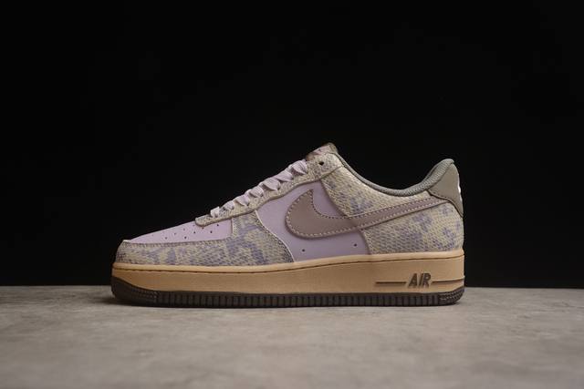 260 Nk Air Force 1 ‘07 Low 蛇纹 紫灰色 蛇年限定 空军一号 低帮休闲板鞋 货号：Hf2898-500 原楦头原纸板 打造纯正空军版型