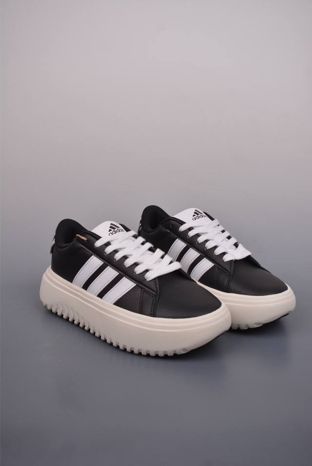230 阿迪达斯 Adidas Grand Court 厚底健身训练网球运动鞋 原楦原数据开发 采用牛培皮革材质 标志性的三条纹使放大的比例和同样大的宣言变得