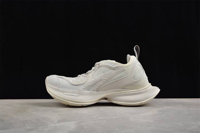 470 Balenciaga Circuit 巴黎世家 超轻做旧印花圆头时尚潮流休闲鞋Wflgy0261 尺码：35 36 37 38 39 40 41 42