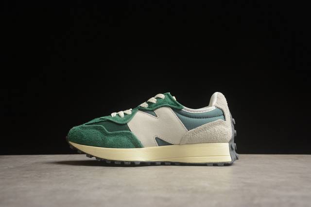 200 New Balance Ms327公司级 复古休闲运动慢跑鞋 完美清洁度 全新 New Balance 327 系列，以更纯粹的复古风格设计打造的全新造