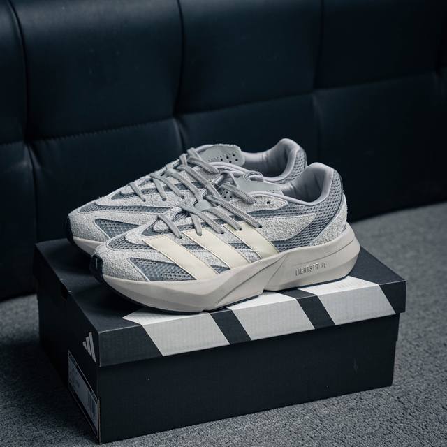 230 核心私 Adidas Lightblaze 阿迪透气跑步鞋 货号：Jq9973 尺码：40 40.5 41 42 42.5 43 44 45
