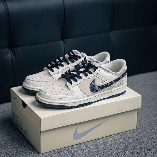 360 核心私 Nike Dunk 全套原楦原模倾力打造完美版型 独家原厂航空铝磨具打磨大底 鞋头坡度极致还原 无解鞋型 原盒原配 圈内天花板工艺 原厂冲刀 超