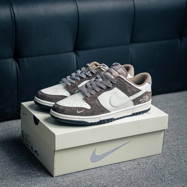 360 核心私 Nike Dunk 全套原楦原模倾力打造完美版型 独家原厂航空铝磨具打磨大底 鞋头坡度极致还原 无解鞋型 原盒原配 圈内天花板工艺 原厂冲刀 超