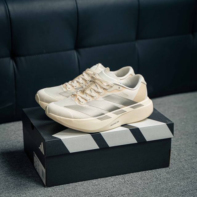 230 核心私 Adidas Adizero Por Evo Sl 轻盈跑鞋耐磨减震专业跑步鞋 冲向目标，一路向前，不断挑战和突破自我无论是平时训练还是马拉松，